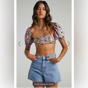 NWT MINKPINK - THELMA PUFF SLEEVE BANDEAU TOP IN MULTI FLORAL S
